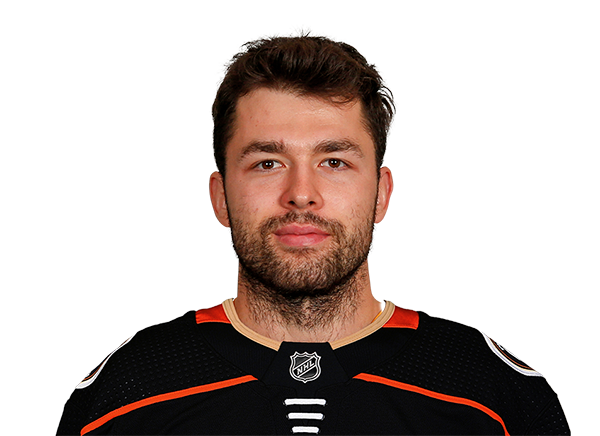 Dominik Simon headshot