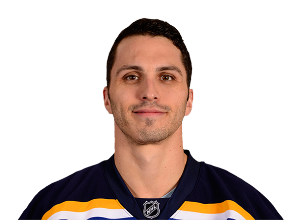Maxim Lapierre headshot