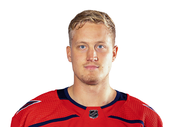 Gabriel Carlsson headshot