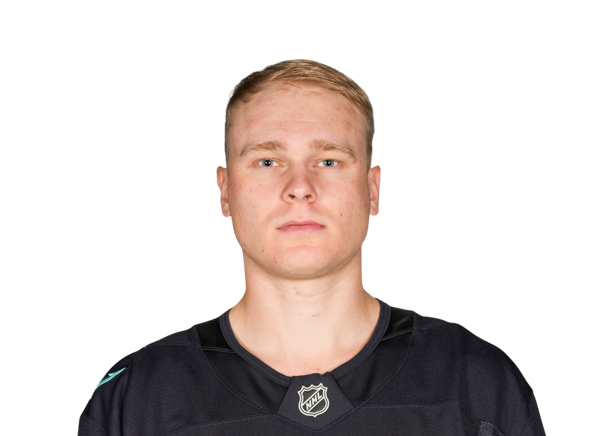 Kaapo Kakko headshot
