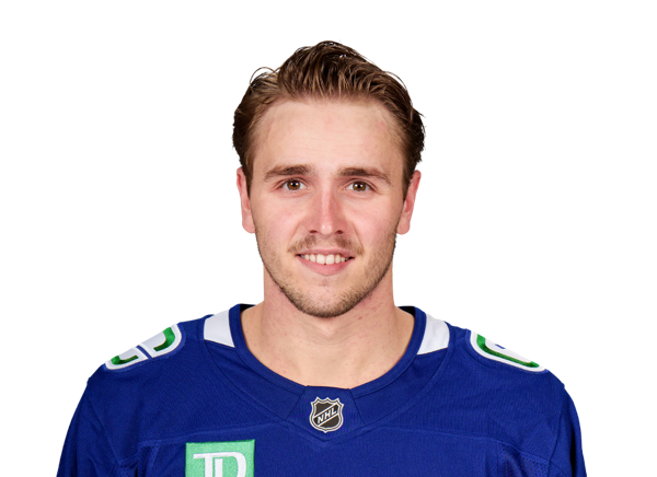 Linus Karlsson headshot