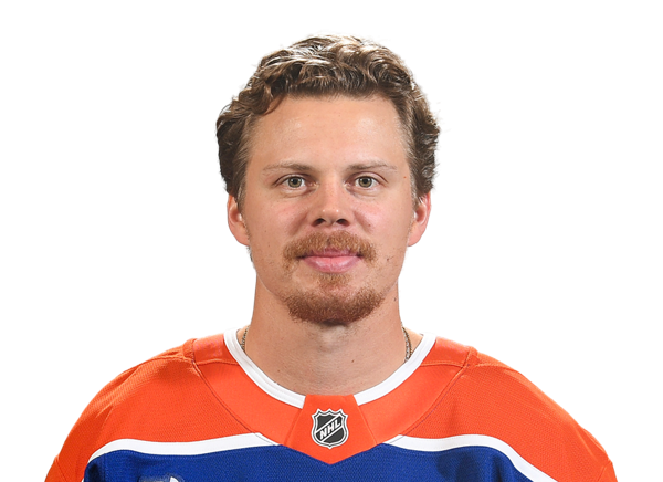 Kasperi Kapanen headshot
